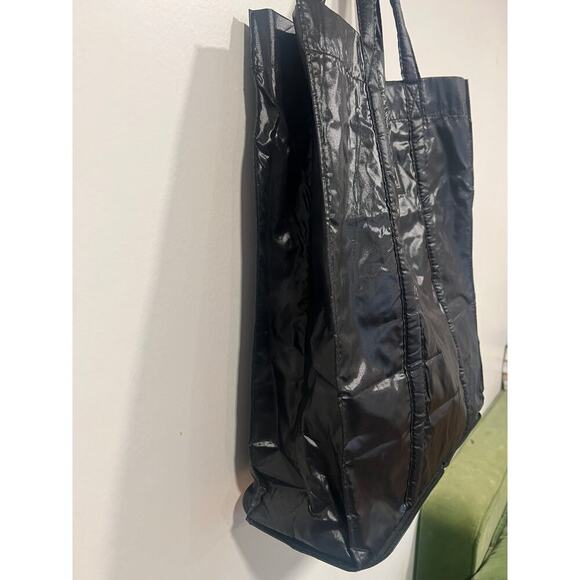 Totes Packable Expandable zippered Tote  Medium - Picture 4 of 8